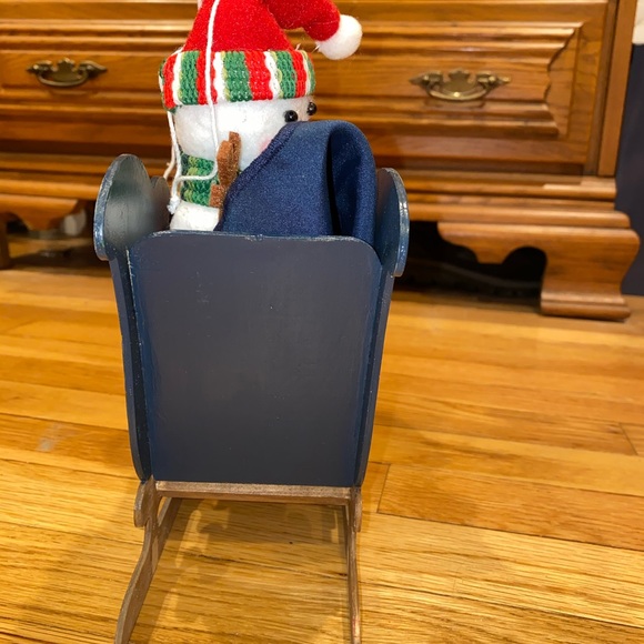 Christmas Snowman in a sleigh - Picture 4 of 4